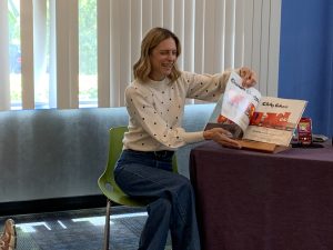 Baby Sign Storytime class at Vista Library