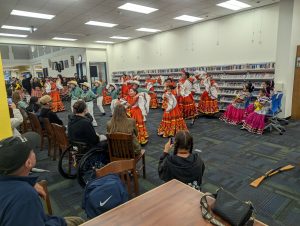 Tierra Caliente Dancers at the Vista Library