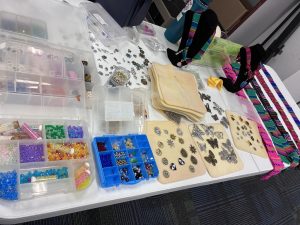 Necklace making class at the Vista Library